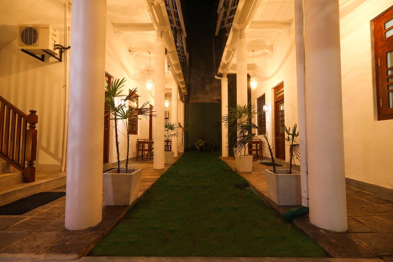 Knight Inn - Galle Fort Eksteriør billede
