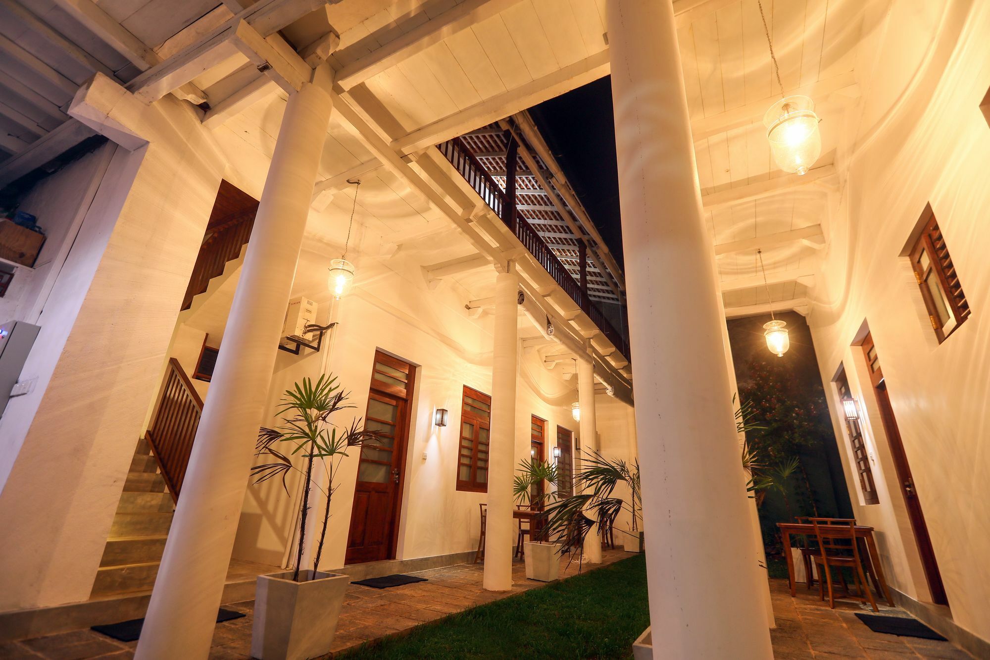 Knight Inn - Galle Fort Eksteriør billede